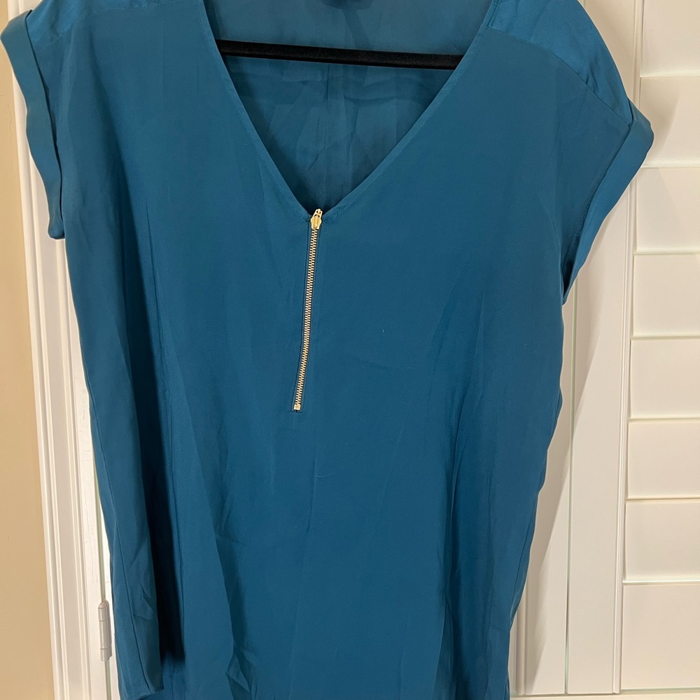 Teal V-Neck Zipper Top express M